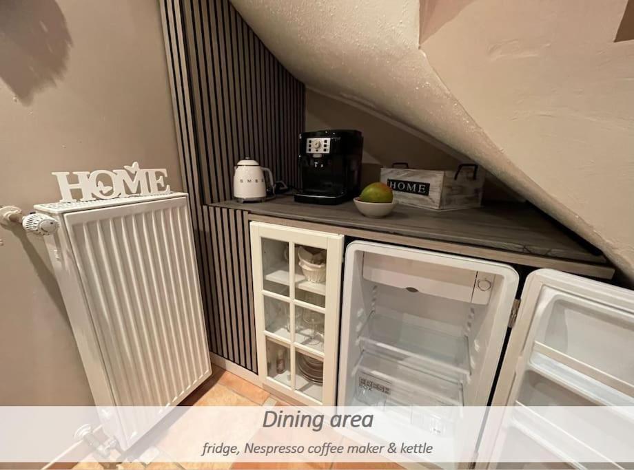דיסבורג Souterrain-Apartment Mit Privater Sauna מראה חיצוני תמונה